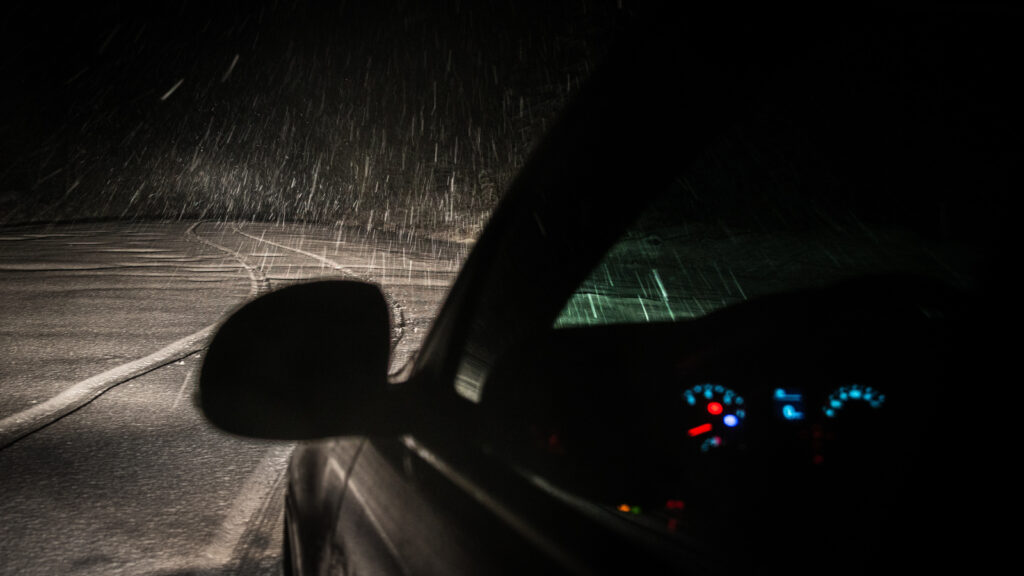 5 Tips for Driving Safely at Night
